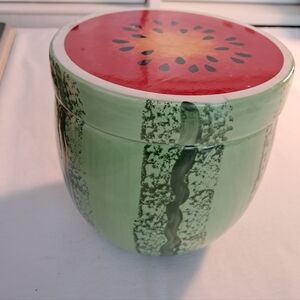 Watermelon dish with lid, 5 inches in diameter, 5 inches high. Ceramic, green